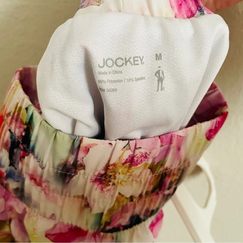Jockey casual Floral Women's sport Shorts size M lined athletic running exercise